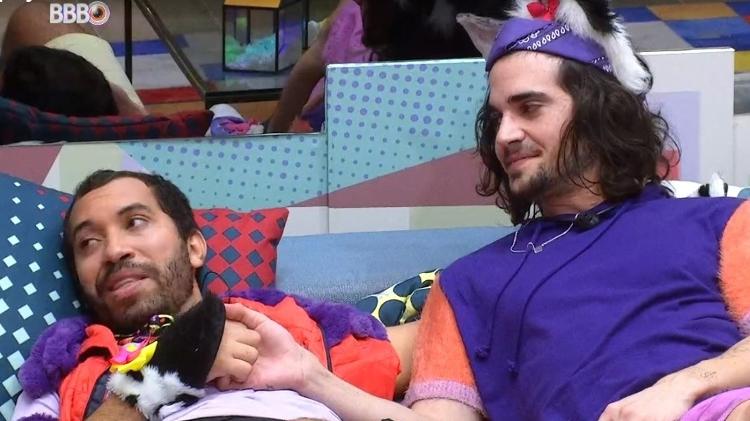BBB 21: Gilberto conta que beijar mulheres é igual beijar boneco - Reprodução/ Globoplay - Reprodução/ Globoplay