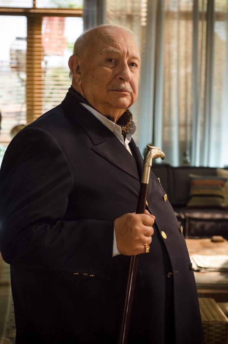 Sérgio Mamberti como o vilão Dionísio Albuquerque em "Flor do Caribe" (TV Globo) em 2013 - Raphael Dias/Globo