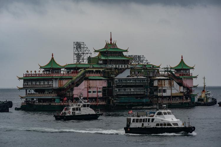 Jumbo floating restaurant in Hong Kong - Getty Images - Getty Images