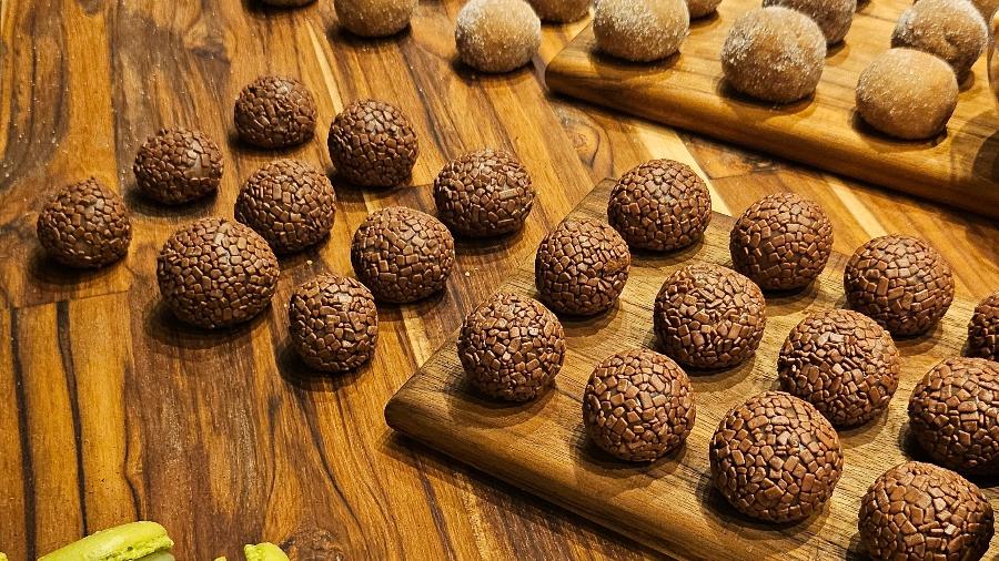 Brigadeiros, brigadeiros e mais brigadeiros