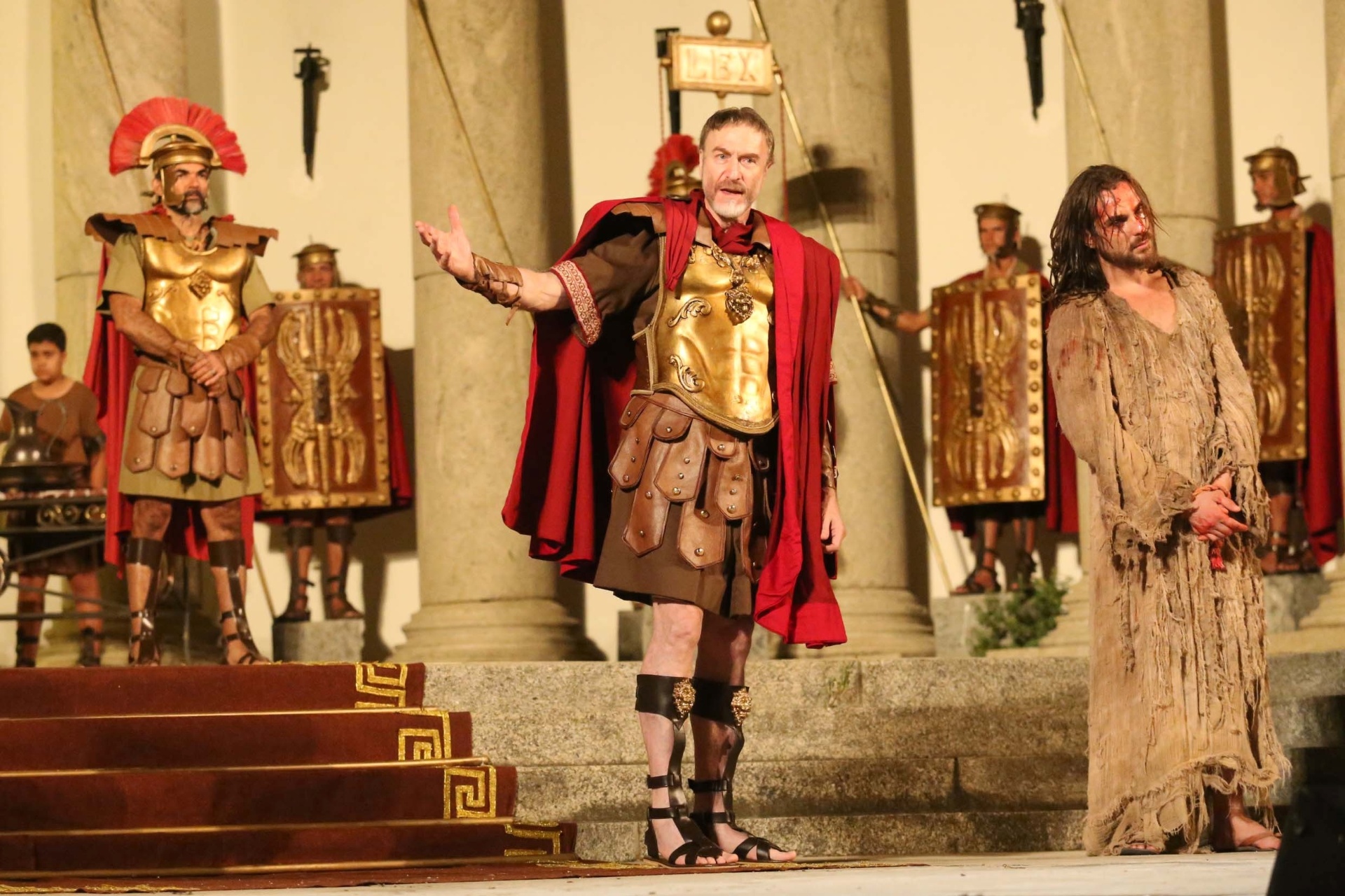 25.mar.2016 - Cena de Jesus no Fórum de Pilatos - João Tavares/Divulgação