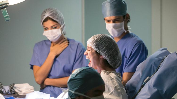 Clara (Bianca Bin) dá à luz Tomaz em "O Outro Lado do Paraíso" - Rafael Campos/TV Globo - Rafael Campos/TV Globo