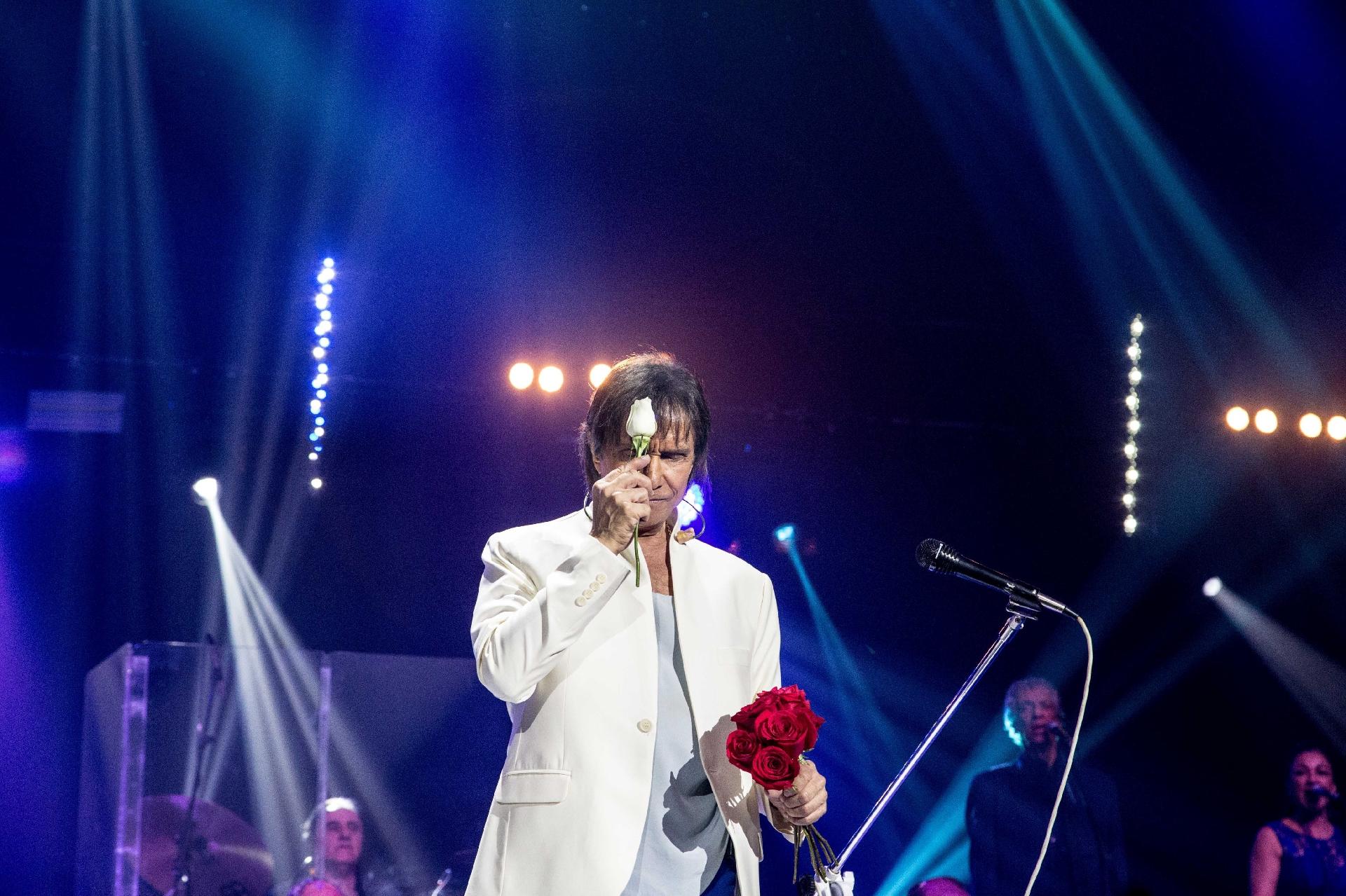 Roberto Carlos se apresenta para o público feminino no Espaço das Américas, em São Paulo - Amanda Perobelli/UOL