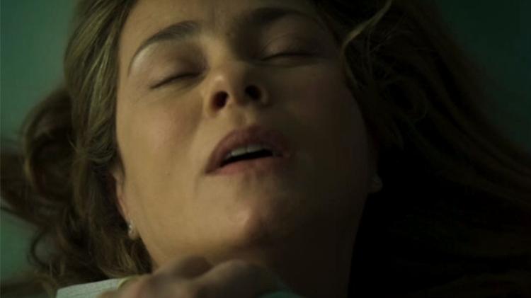 Em "Assédio", Stela é estuprada por Roger Sadala (Antonio Calloni) - Reprodução/TV Globo - Reprodução/TV Globo