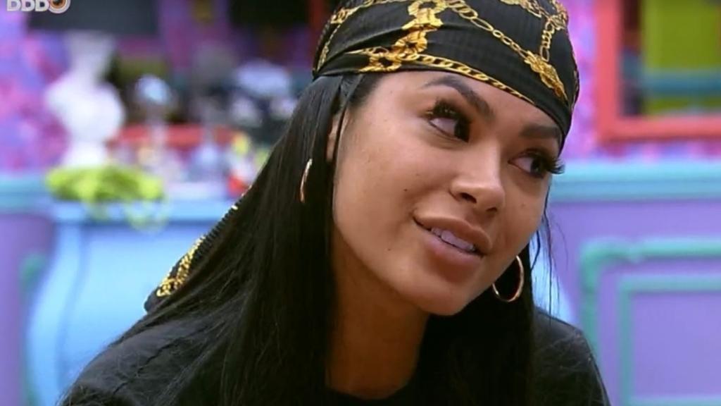 BBB 21: Pocah no quarto colorido - Reprodução/Globoplay