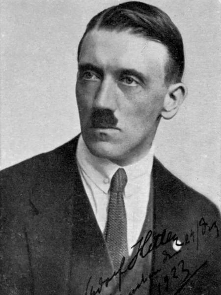 Aos 34 anos, Hitler já era presidente do Partido Nacional Socialista dos Trabalhadores Alemães - Getty Images