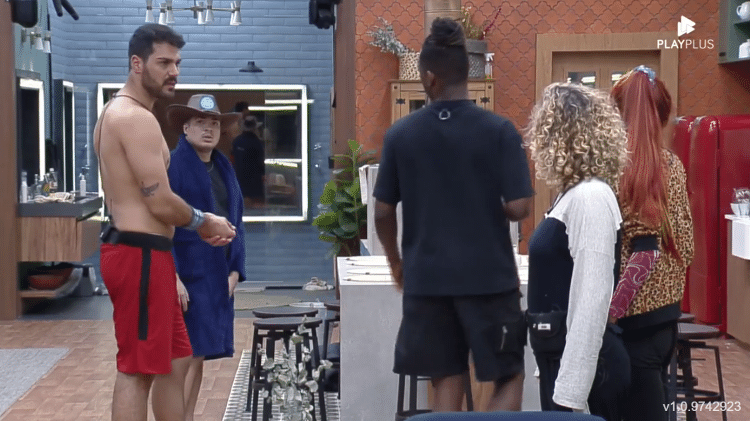 A Fazenda 2022: Shayan causa punição novamente para os peões - Reprodução/Playplus - Reprodução/Playplus