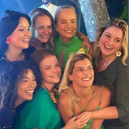 Geovanna Tominaga, Micheli Machado, Marcia Marbá, Mariana Nogueira e Marcella Bordallo em festa de Angélica - Reprodução/Instagram