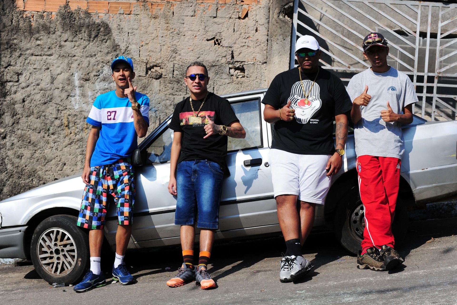 Conhe§a os MCs do funk chavoso da periferia de S£o Paulo