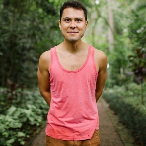 O bailarino e performer brasileiro Neto Machado - Divulgação