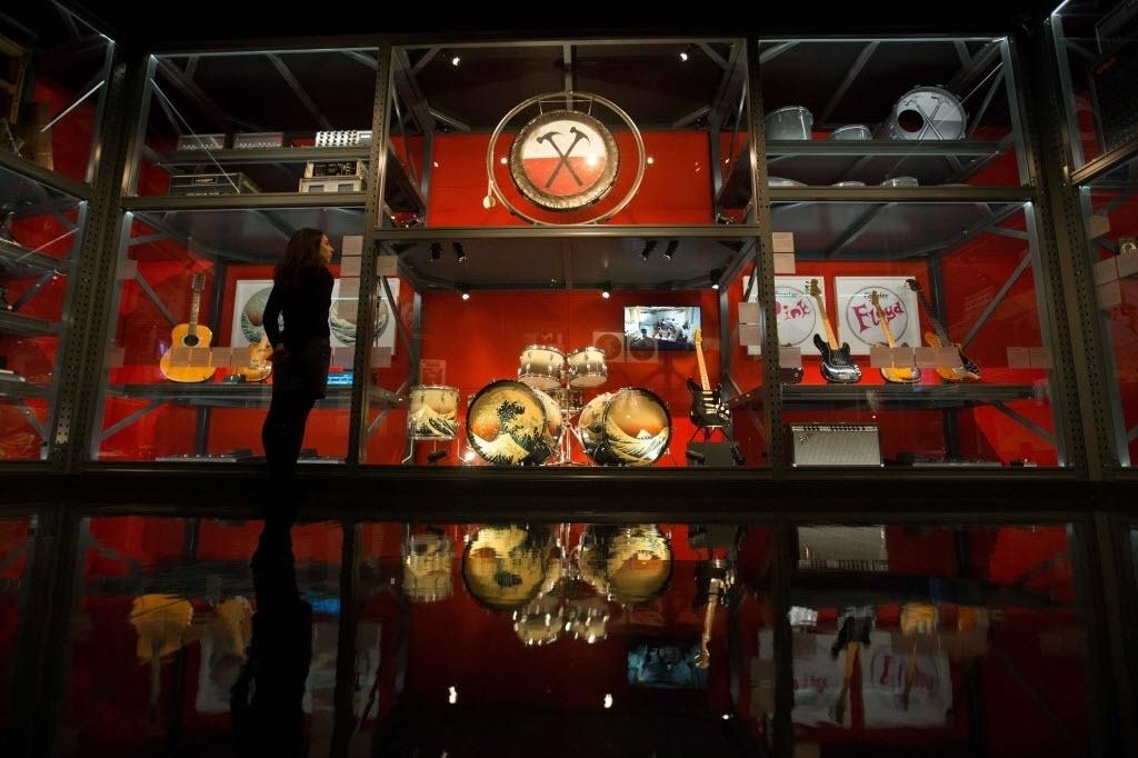 "The Pink Floyd Exhibition: Their Mortal Remains" celebra obra da banda no Victoria and Albert Museum, em Londres - Daniel Leal-Olivas/AFP Photo