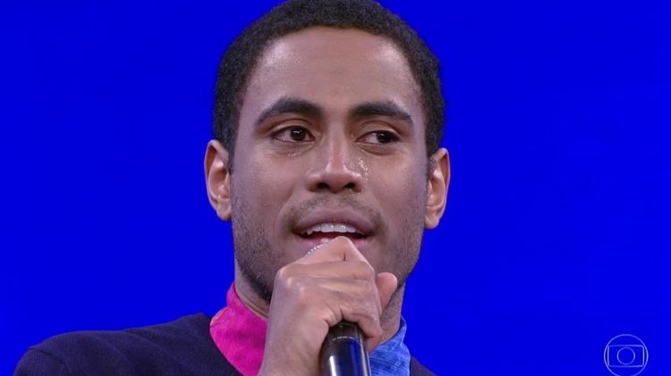 O ator Ícaro Silva, que se emocionou no "Domingão do Faustão" - Reprodução - Reprodução