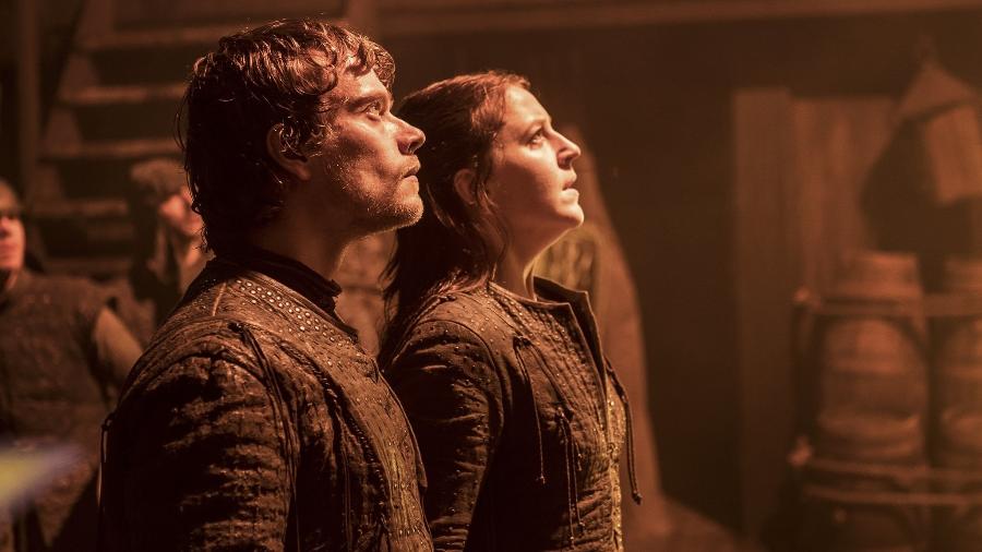 Cena do segundo episódio da sétima temporada de "Game of Thrones" com Yara e Theon Greyjoy - Divulgação
