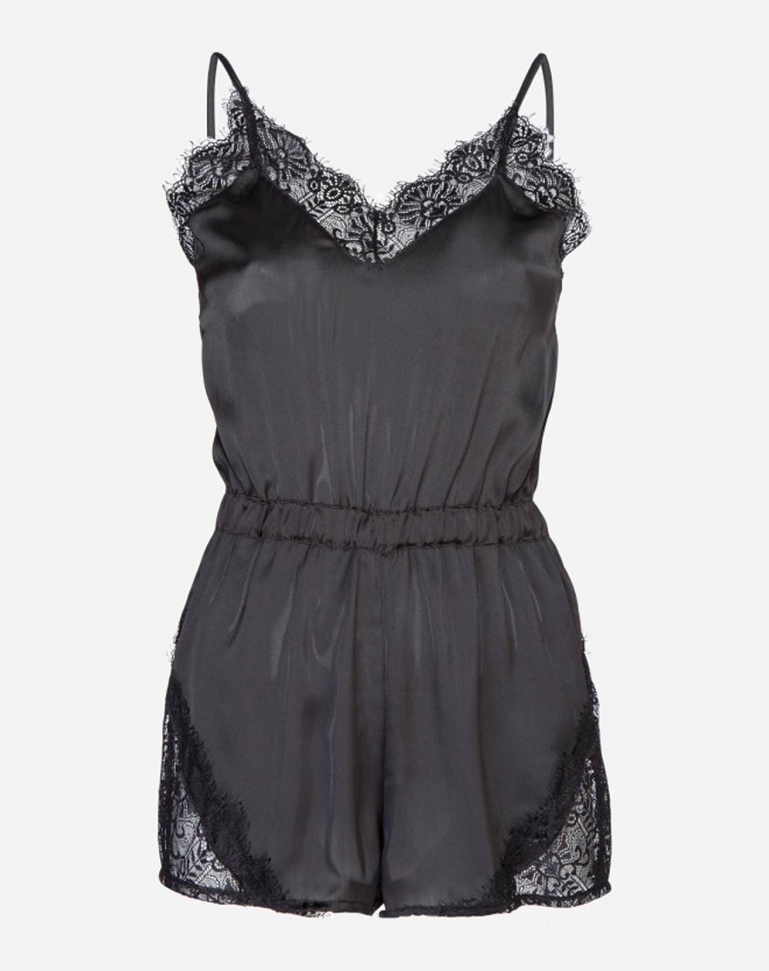 Macaquinho de cetim com detalhes de renda, R$ 110, Amaro, amaro.com - Divulgação