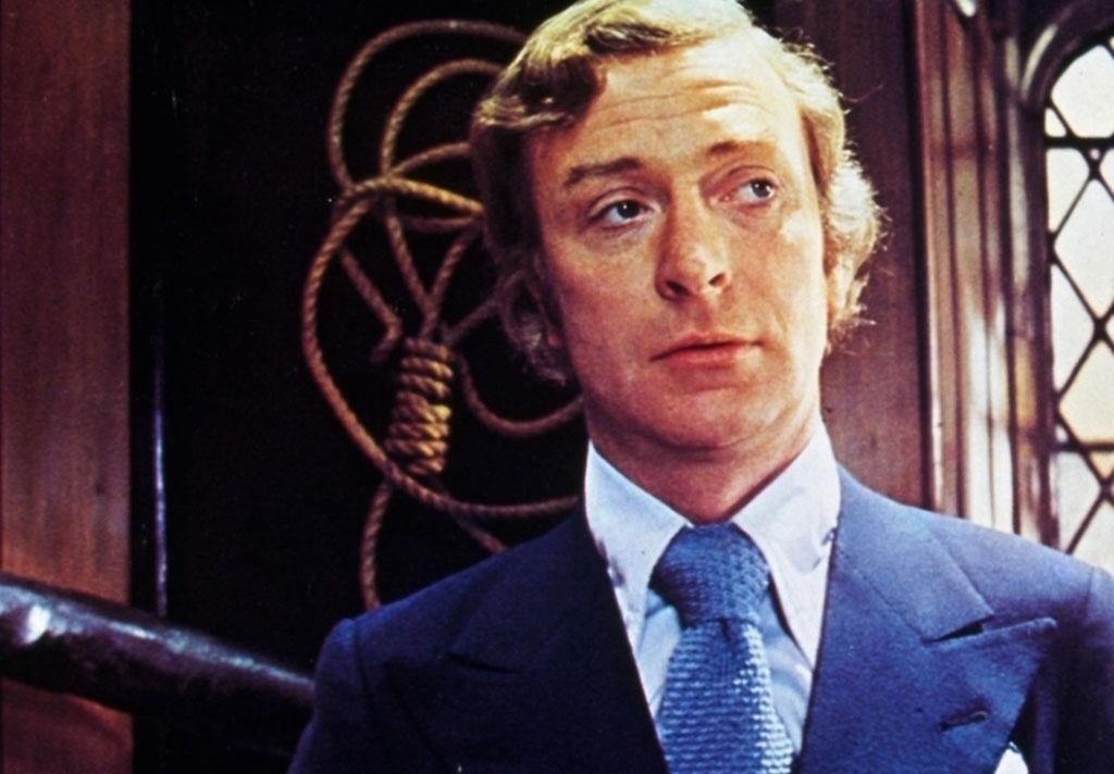 Michael Caine em cena de "Trama Diabólica" (1972) - Divulgação