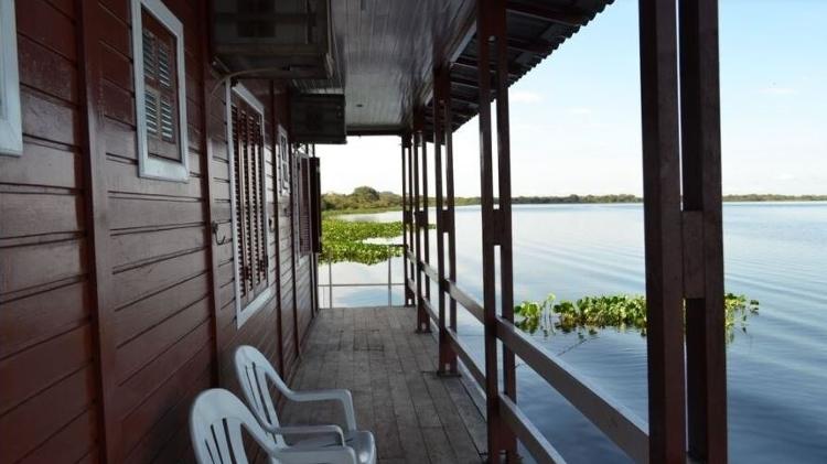 Casa flutuante no Mato Grosso do Sul tem três suítes - Divulgação - Divulgação