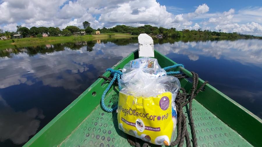 Regatão do bem vai de barco atender famílias desassistidas durante a pandemia da covid-19 no AM - Idesam/ Divulgação