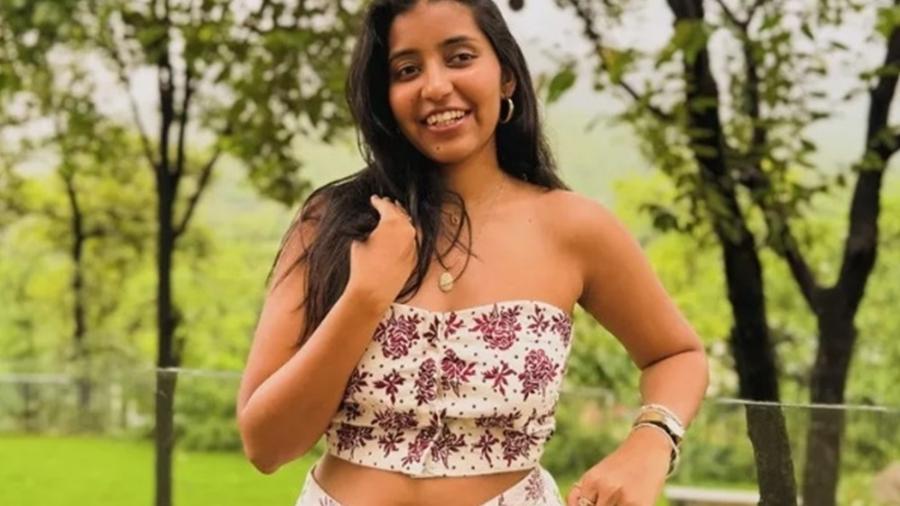 Aanvi Kamdar, influenciadora de viagem, morre ao cair de cachoeira