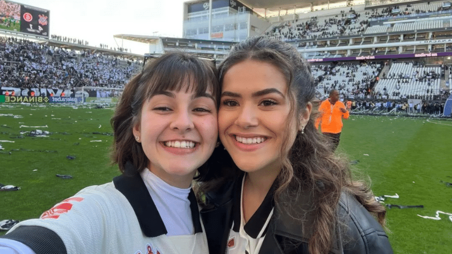 Maisa e Klara Castanho comemoram vitória do time feminino do Corinthians - Instagram/@maisa
