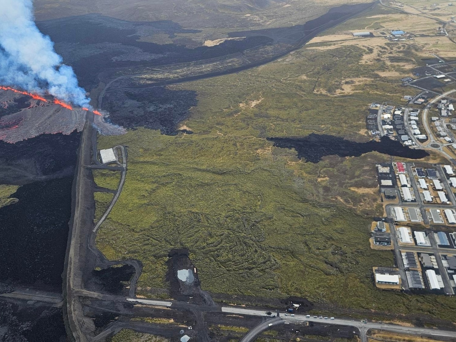 Vulcão entra em erupção 'pelo chão' e evacua spa de luxo