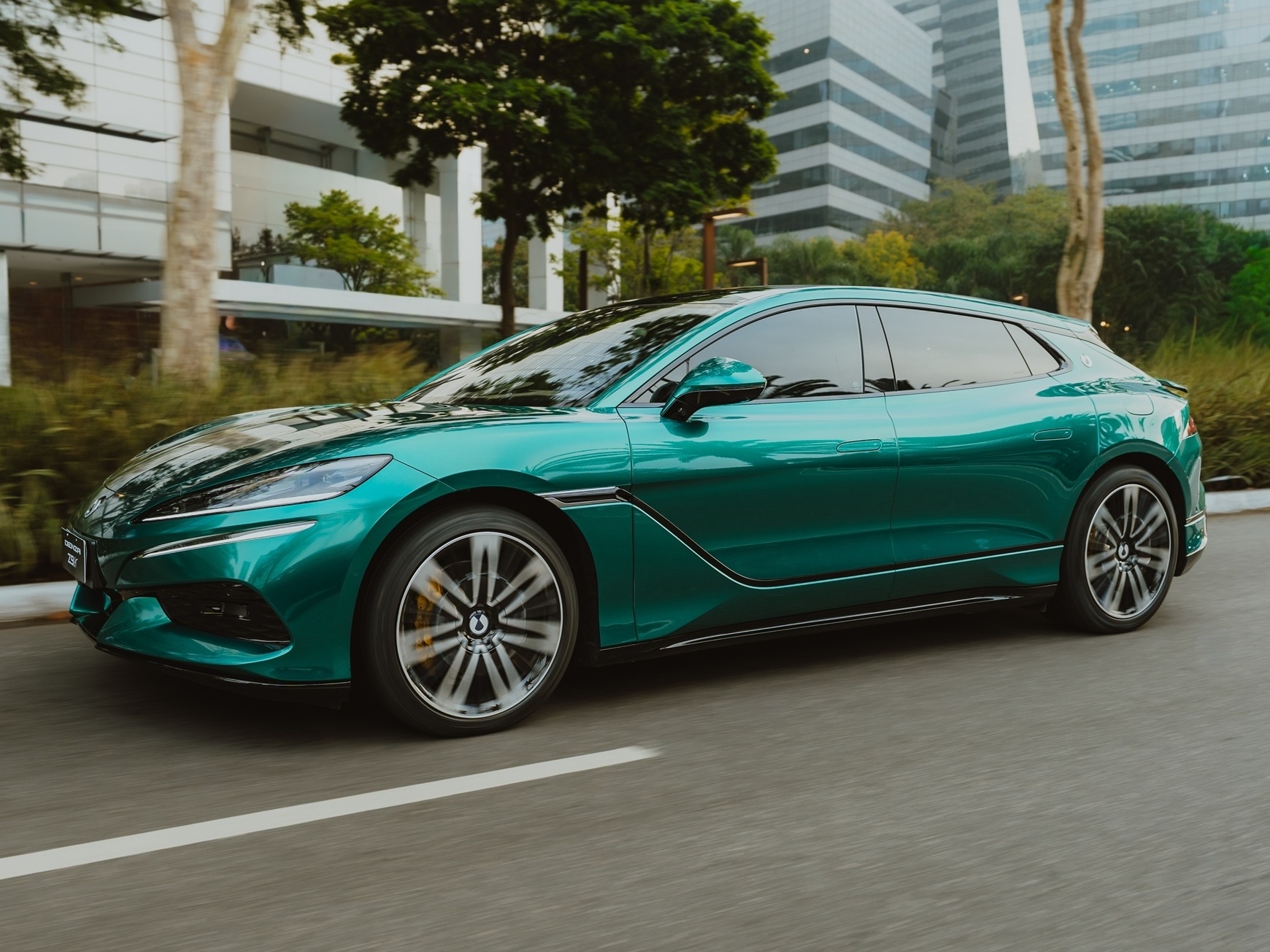 Denza Z9 GT é perua elétrica de 1.156 cv, mas potência é só um detalhe