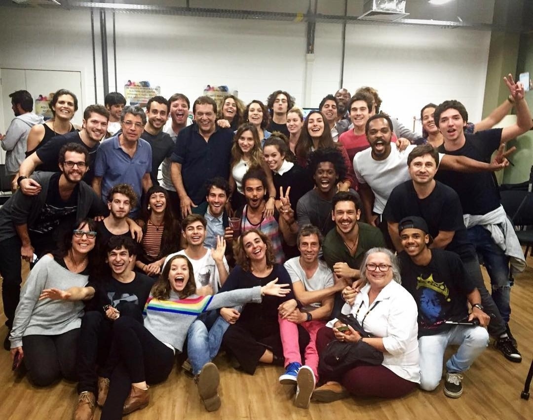 4.ago.2016 - Elenco de "Rock Story", próxima novela das sete da Globo, se reúne pela primeira vez - Reprodução/Instagram/maiconrodrigues10