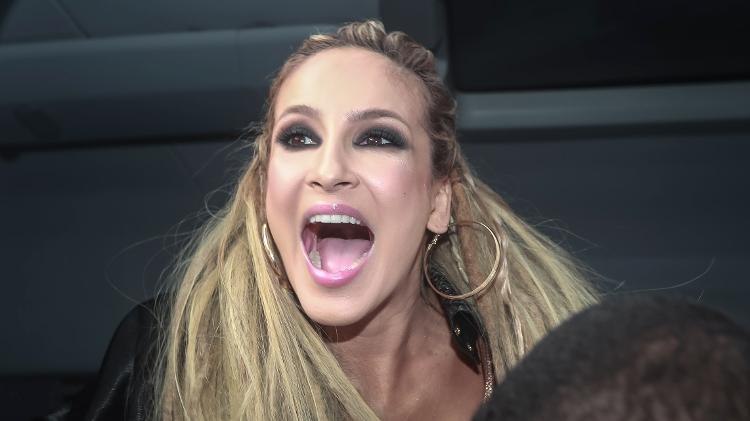 Claudia Leitte chega animadíssima para comandar o último dia de seu trio no circuito Barra-Ondina. em Salvador - Raphael Castello/AgNews - Raphael Castello/AgNews