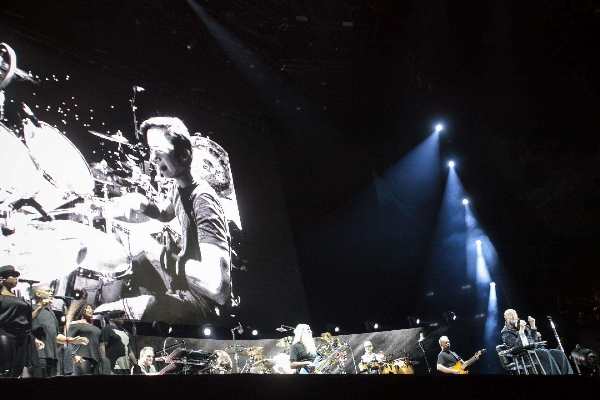 O público foi ao delírio com o show de Phil Collins no Allianz Parque, em São Paulo - Ale Frata/Codigo19/Folhapress