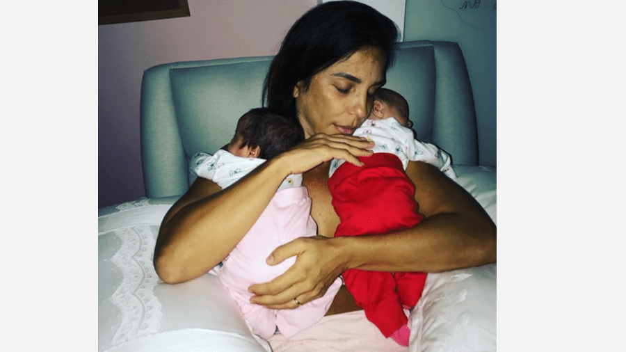 Ivete Sangalo com as filhas gêmeas - Reprodução/Instagram