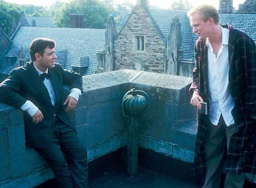 Russell Crowe e Paul Bettany em cena em "Uma Mente Brilhante" (2001) - Divulgação