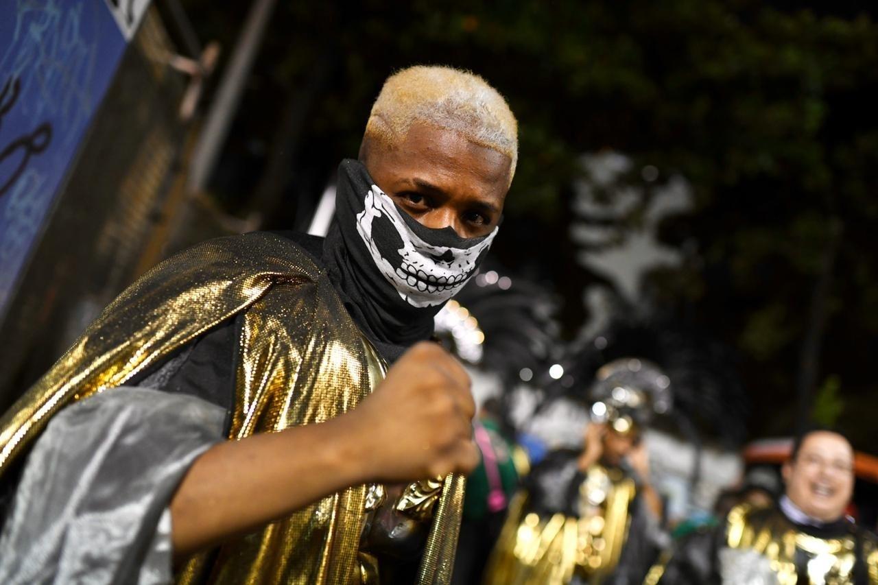 Concentração do desfile da Mangueira - Lucas Landau/UOL