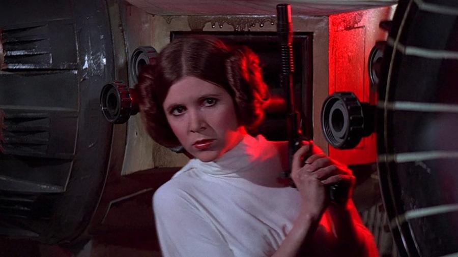 Carrie Fisher como princesa Leia em "Star Wars" (1977) - Reprodução/iMDB