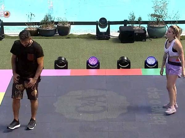 BBB 21: Arthur e Viih Tube são os últimos na prova do líder da semana - Reprodução/Globoplay