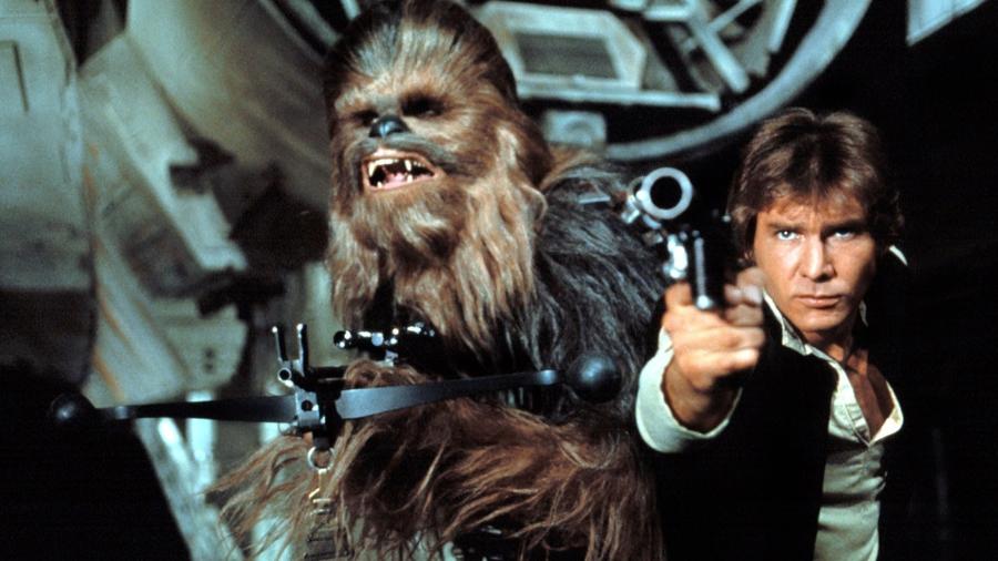 Chewbacca (Peter Mayhew) e Han Solo (Harrison Ford) em "Star Wars" - divulgação/Lucasfilm/Disney