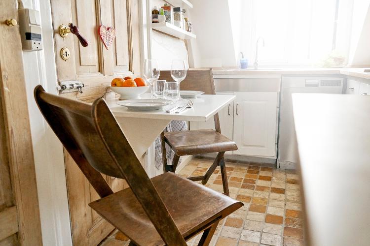 Móveis dobráveis otimizam espaço das cozinhas pequenas - Getty Images/iStockphoto - Getty Images/iStockphoto