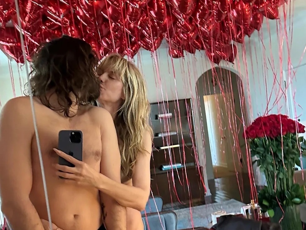 Jingalak ayollarning rus xususiy pornosi