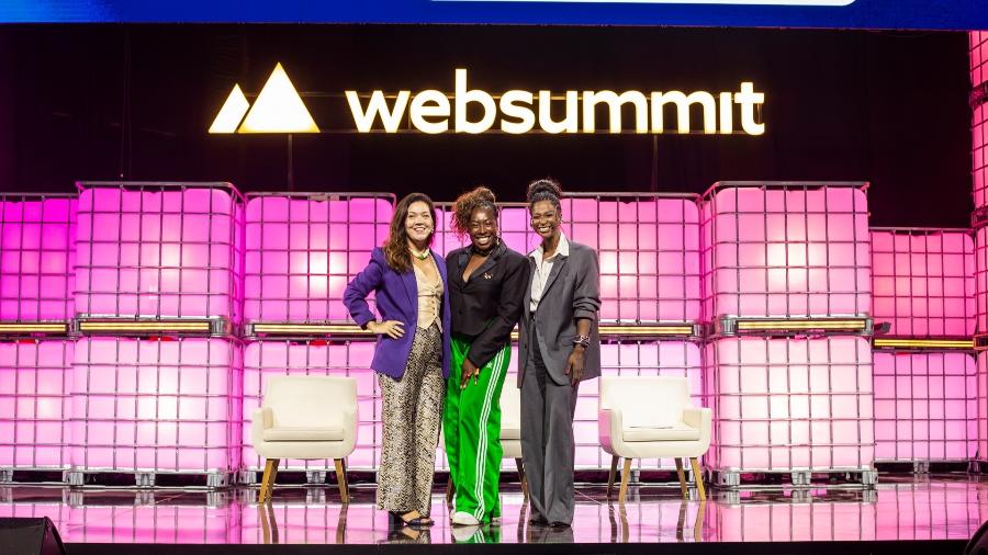 Painel do Web Summit Rio 2025 com Flávia Rosario, diretora de operações da Manychat no Brasil, Cris Guterres, colunista de Universa, e Barbara Brito, empresária Painel do Web Summit Rio 2025 com Flávia Rosario, diretora de operações da Manychat no Brasil, Cris Guterres, colunista de Universa, e Barbara Brito, empresária