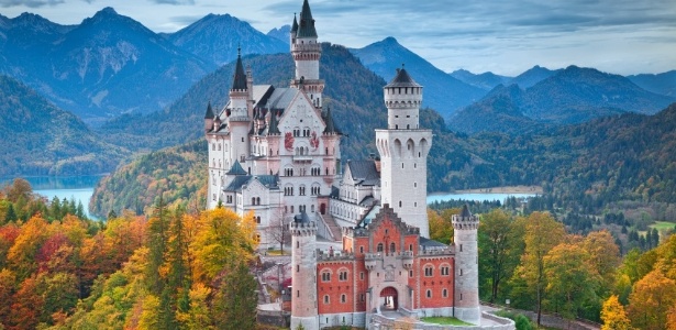 O castelo Neuschwanstein foi feito a mando do rei bávaro Ludwig 2º - Getty Images