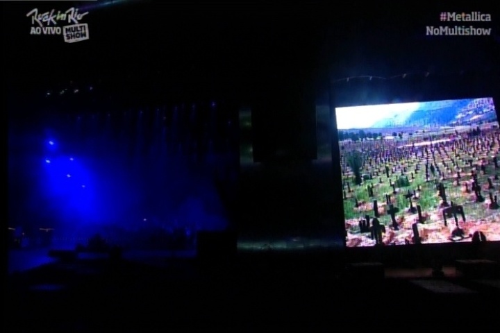 19.set.2015 - Metallica começa seu show no Rock in Rio 2015 com "The Ecstasy of Gold", clássico de Ennio Morricone do filme "Três Homens em Conflito" - Reprodução