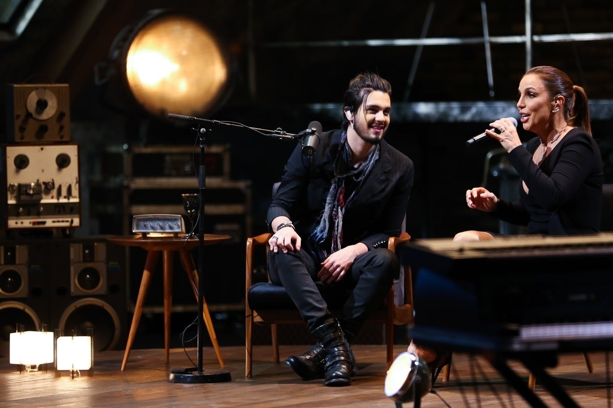 15.ago.2016 - Luan Santana grava DVD de duetos "1977" no Polo cinematográfico de Paulínia, em São Paulo. Álbum, que vai homenagear as mulheres, terá participação de Anitta, Ivete Sangalo, Sandy, Marília Mendonça, entre outras. - Manuela Scarpa/Brazil News