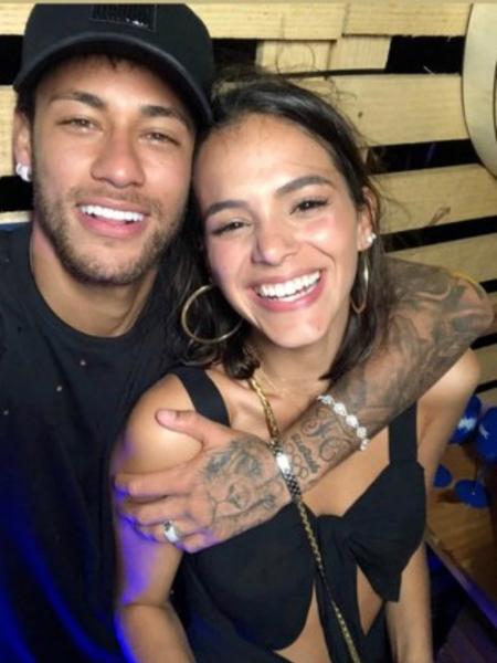 Neymar e Bruna Marquezine: o casal que parou o Brasil (e o Metrô de São Paulo, segundo internautas) - Reprodução/instagram