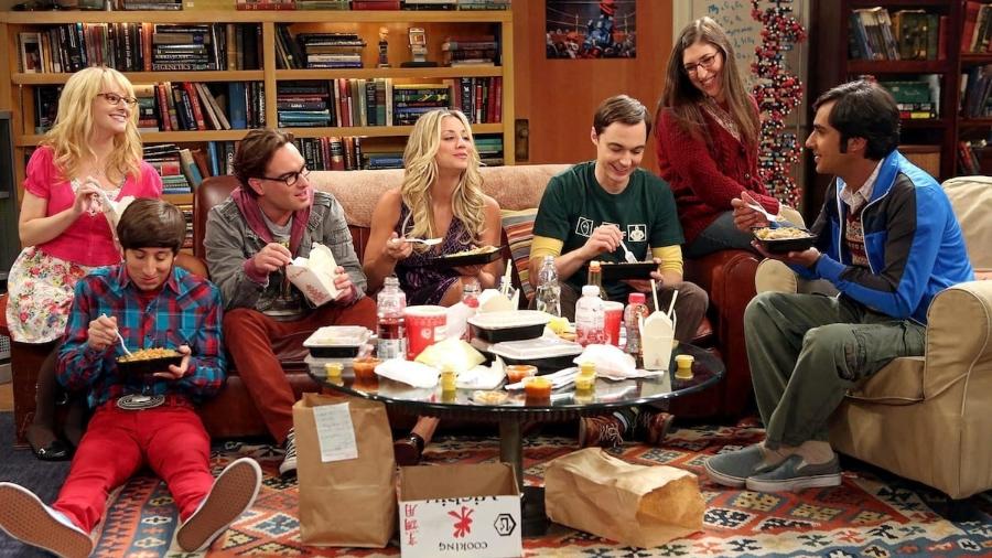Todos os amigos reunidos em "The Big Bang Theory" - Divulgação