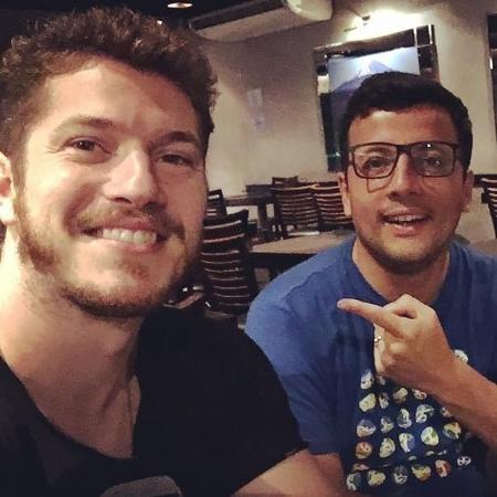 O ator Caio Paduan e o repórter André Hernan - Reprodução/Instagram