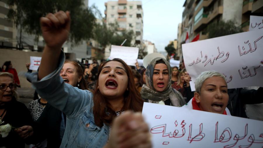 Mulheres protestam no Líbano contra desigualdade - Patrick BAZ / AFP
