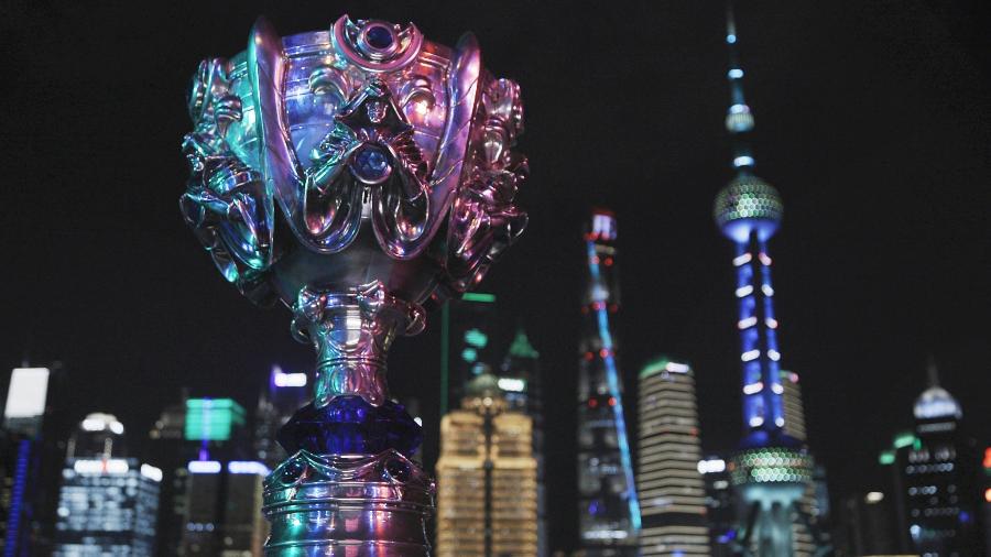 Troféu do mundial de League of Legends realizado em Xangai, China - Divulgação/Riot Games