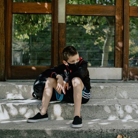 48,7% dos adolescentes têm sentido preocupação, nervosismo ou mau humor - Kelly Sikkema/Unsplash