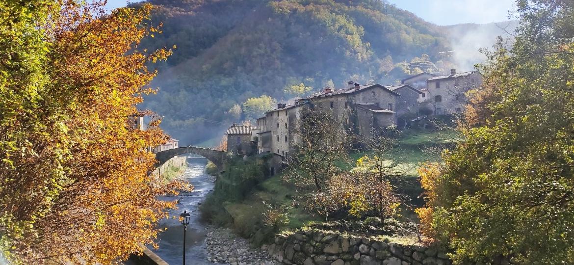 A vilazinha de Fabbriche di Vergemoli, na Toscana, que encantou os brasileiros - Divulgação