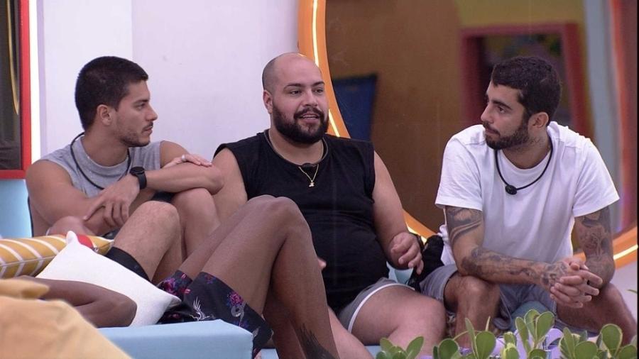 BBB 22: Tiago Abravanel conversa com brothers sobre papo com filho de Tim Maia - Reprodução/Globoplay