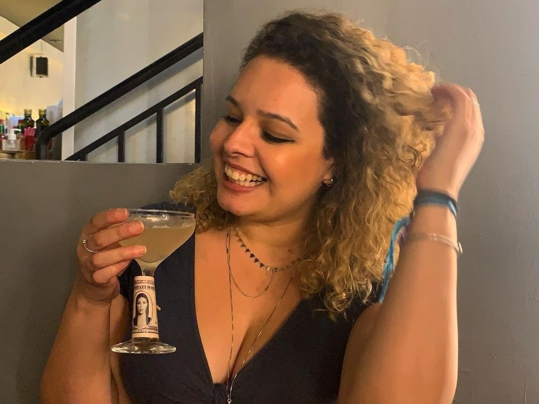 Ela recebeu uma planilha de excel cobrando gastos do primeiro encontro