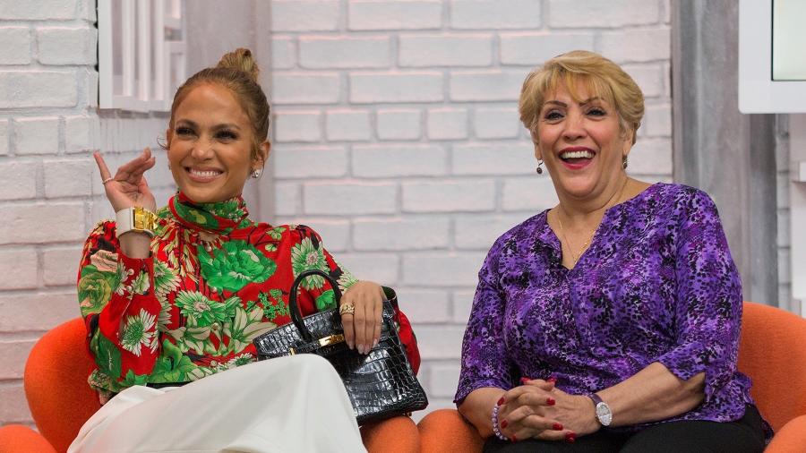 Jennifer Lopez com a mãe, Guadalupe Rodiguez, durante o programa "Today Show" - NBC/Divulgação